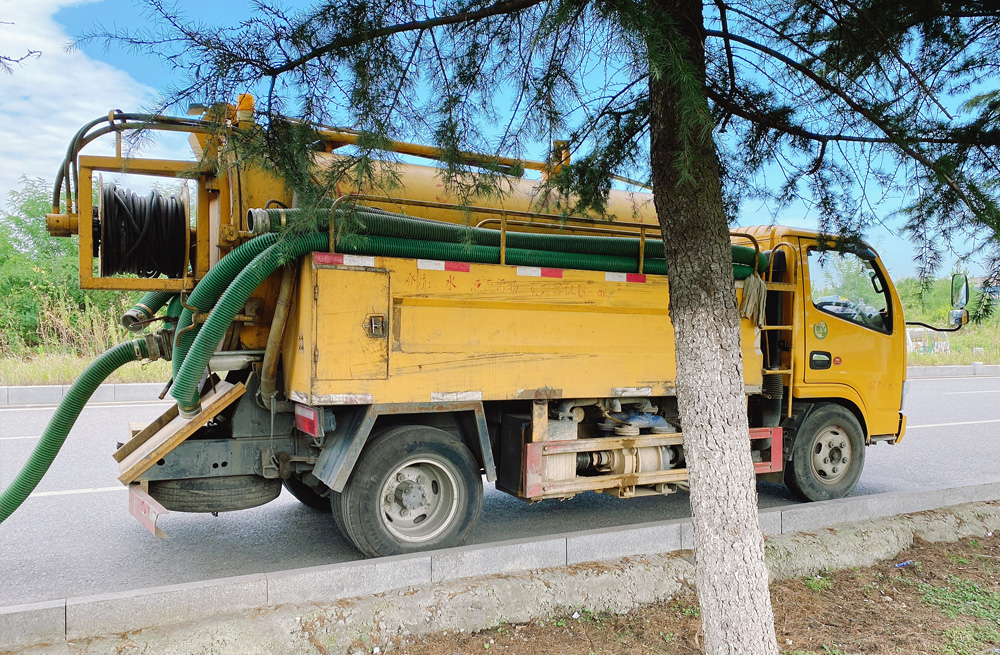 283蓓蕾清洗抽粪车