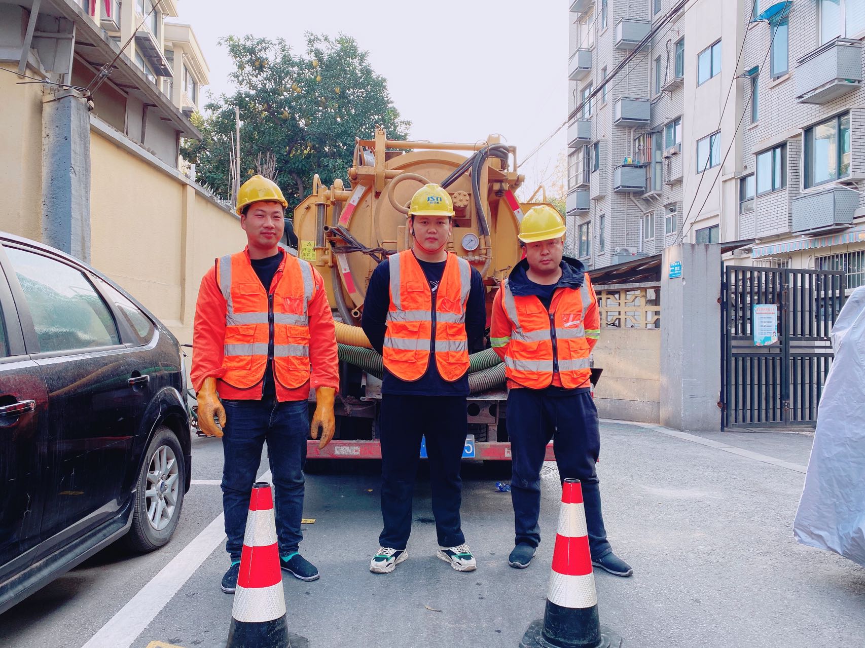 蓓蕾南京某小区管道清淤检测施工